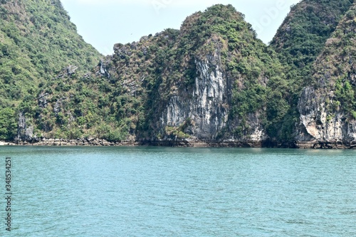 The cliff on Halong bay in Vietnam. © Takayan