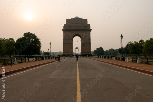 Sunrise at India Gate, New Delhi / Morning Cycling | Silhouette of India Gate, Vijay Chowk, Sun behind India Gate/ Empty India Gate, War Memorial