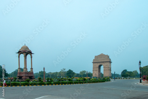 Sunrise at India Gate, New Delhi / Morning Cycling | Silhouette of India Gate, Vijay Chowk, Sun behind India Gate/ Empty India Gate, War Memorial