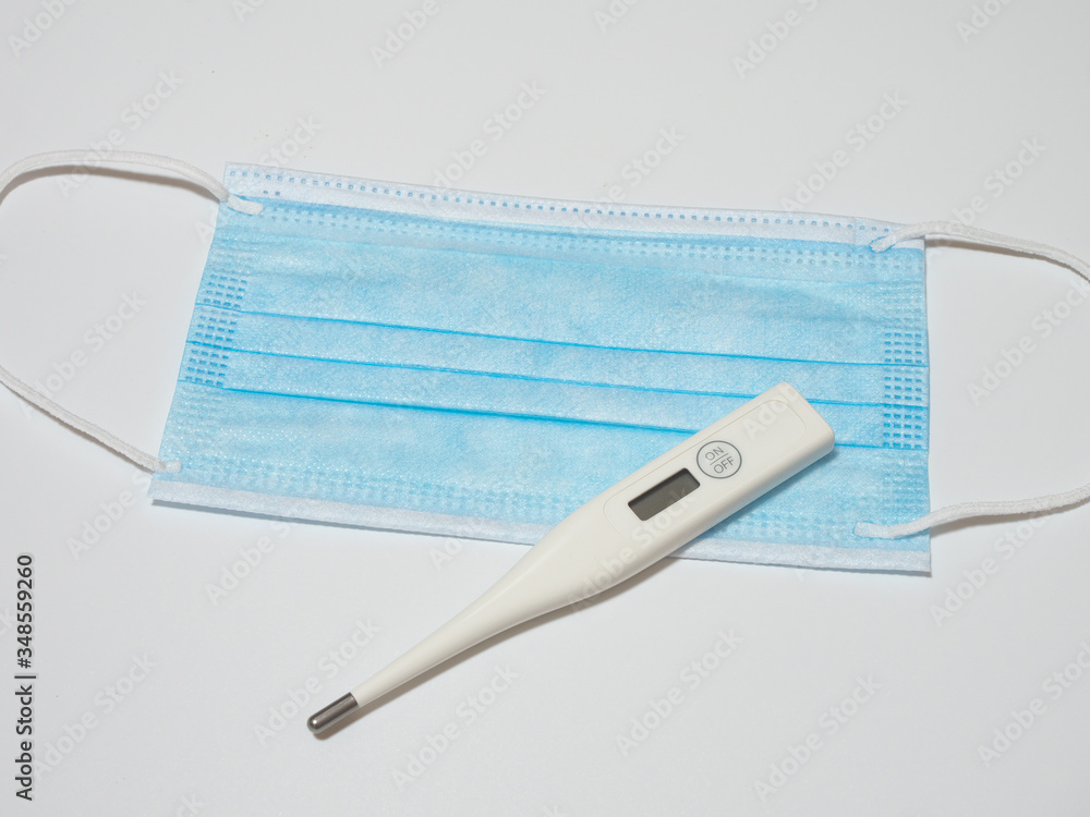 サージカルマスク・体温計