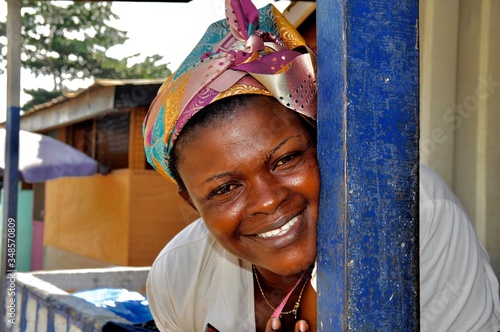 Portrait einer afrikanischen Frau photo