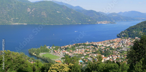 Εκτύπωση καμβά Panoramafoto mit Blick auf Cannobio, Cannobino Mündung und Luino am Lago Maggior