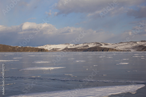 Fototapeta Naklejka Na Ścianę i Meble -  winter landscape in the mountains