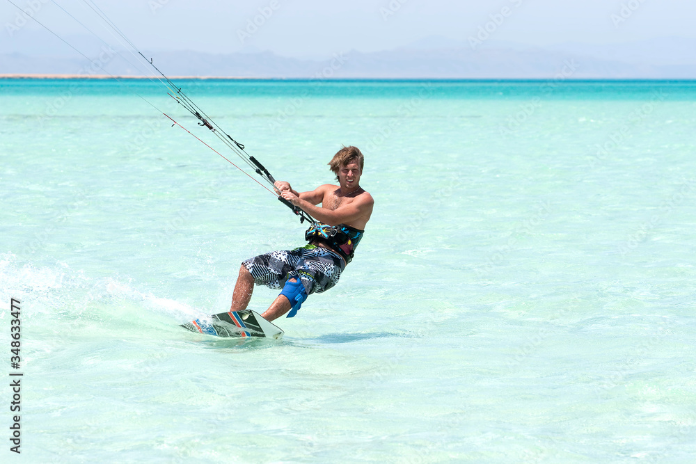 kiting at the red sea