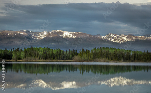 Fototapeta Naklejka Na Ścianę i Meble -  Boya Lake and mountain of British Columbia