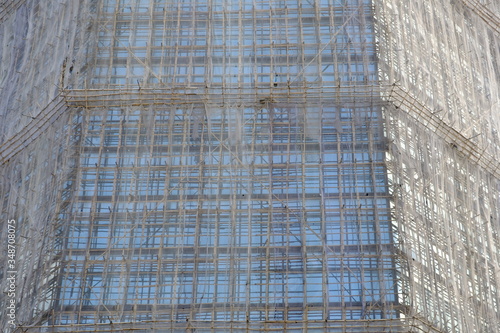 Fotografía Hong Kong China - huge bamboo scaffold method on skyscraper