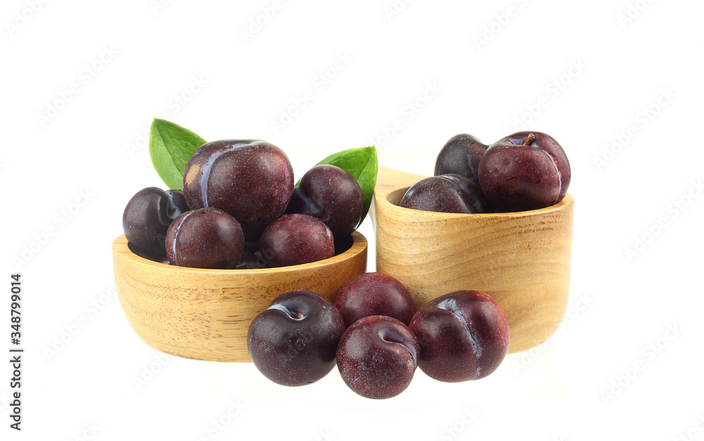 Fototapeta premium Red plum fruit isolated on white background