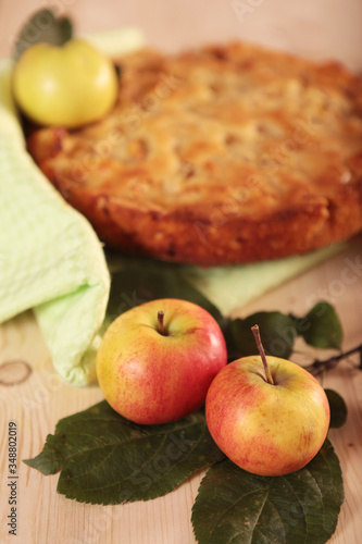 apple pie with apple