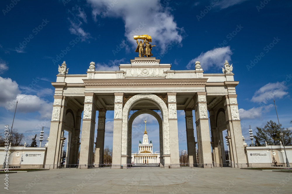 Obraz premium VDNK or VDNH, Moscow, Russia without people