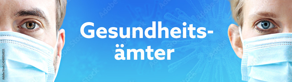Gesundheitsämter. Gesichter von Mann und Frau mit Mundschutz. Paar mit Maske vor blauen Hintergrund mit Text. Virus, Atemmaske, Corona Gesundheitsämter. Gesichter von Mann und Frau mit Mundschutz. Paar mit Maske vor blauen Hintergrund mit Text. Virus, Atemmaske, Corona