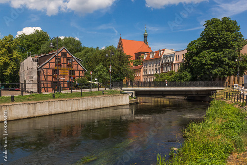 Obraz na płótnie Old town and Brda river in Bydgoszcz, Poland w salonie
