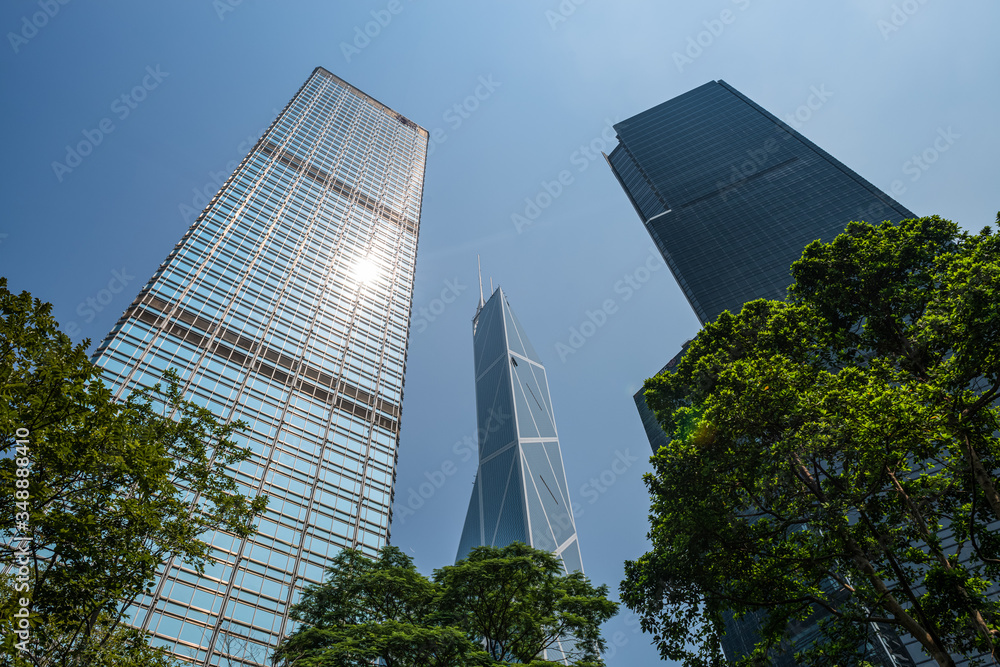 Fototapeta premium Ground Level View of Citibank Plaza, Bank of China Tower, Cheung Kong Center Buildings from Cheung Kong Park