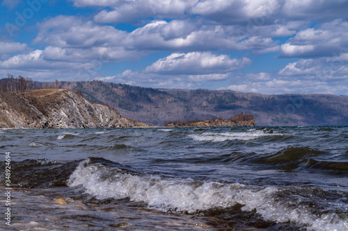 Strong waves on Lake Baikal