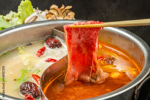 薬膳中華火鍋と専用鍋 Chinese hotpot and exclusive pan