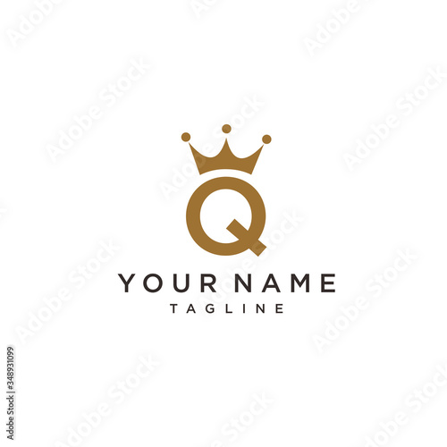 Q king logo design. Premium letter Q logo design. Luxury linear creative monogram.