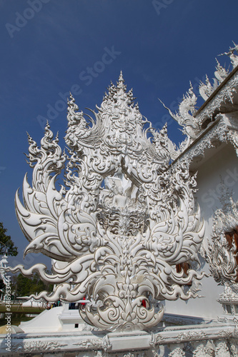 White temple of Wat Rong Khun, Thailand © Benzine