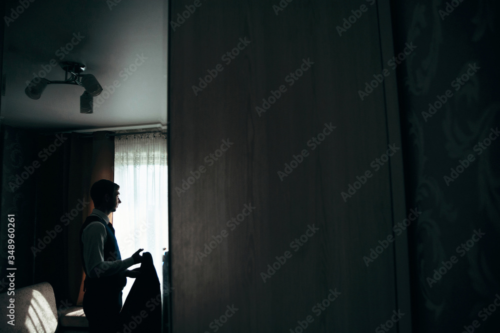 through the door slit the opening groom groom charges window
through the door slit the opening groom groom charges window