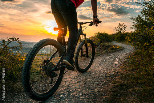 Photos Mountain biker on trail