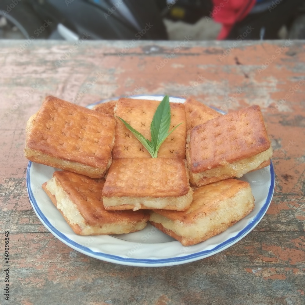 Gabin cake sandwich filled with thick cream Gabin cake sandwich filled with thick cream