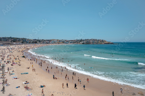 Busy Bondi Beach on a sunny day. Sydney, Australia. © Trung Nguyen