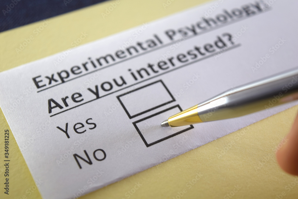 One person is answering question about experimental psychology. One person is answering question about experimental psychology.