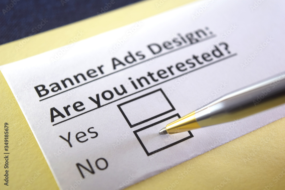 One person is answering question about banner ads design.