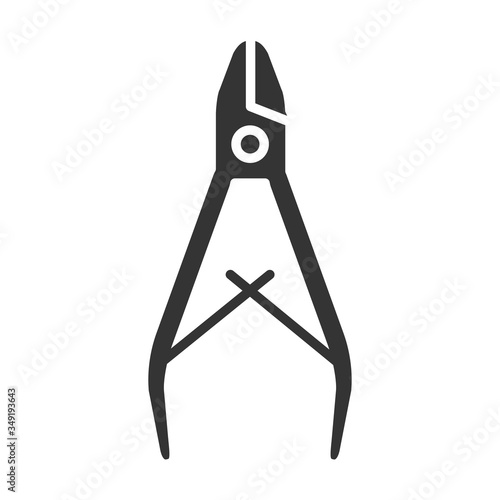 Cuticle nippers black glyph icon. Manicure and pedicure instrument. Nail service. Beauty industry. Pictogram for web page, promo. UI UX GUI design element.