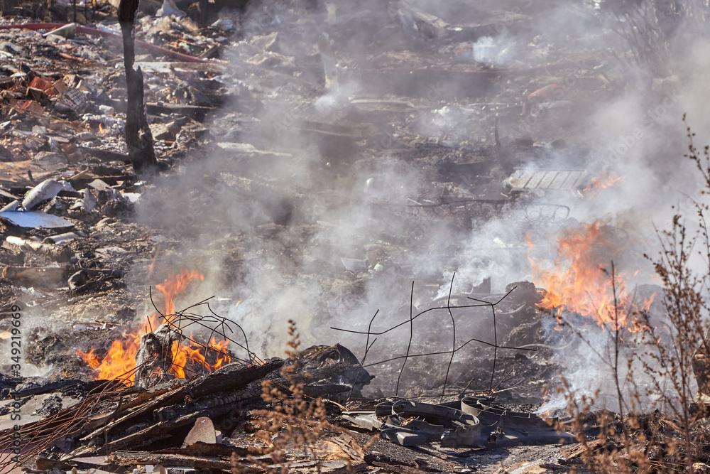 Fire and smoke on the illegal dump