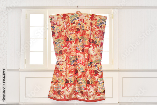 ブライダルルームにある赤い色打掛