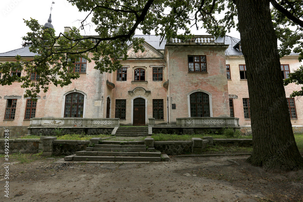 hunting palace of Count Shuvalov