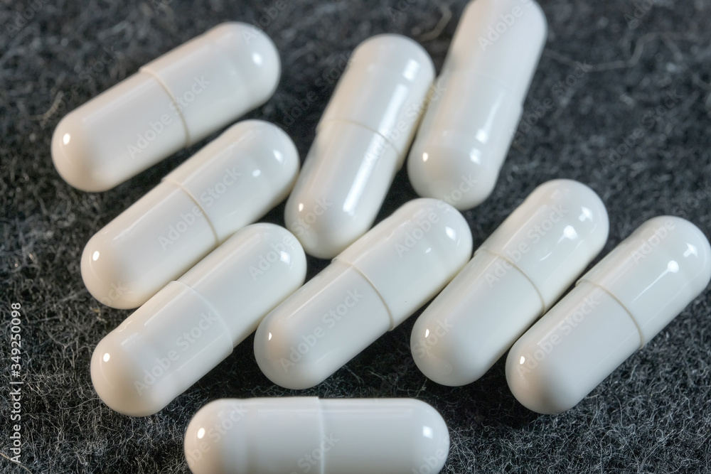 White gelatin soluble capsules White gelatin soluble capsules
