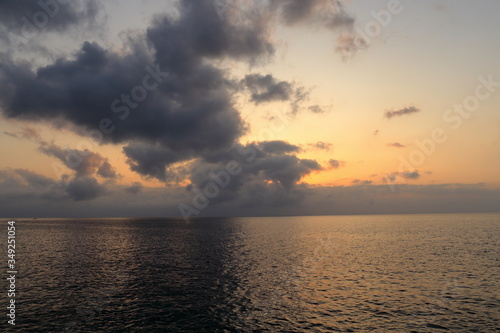 Nuvole al tramonto con mare  capo S. Andrea  Isola Elba  Italia