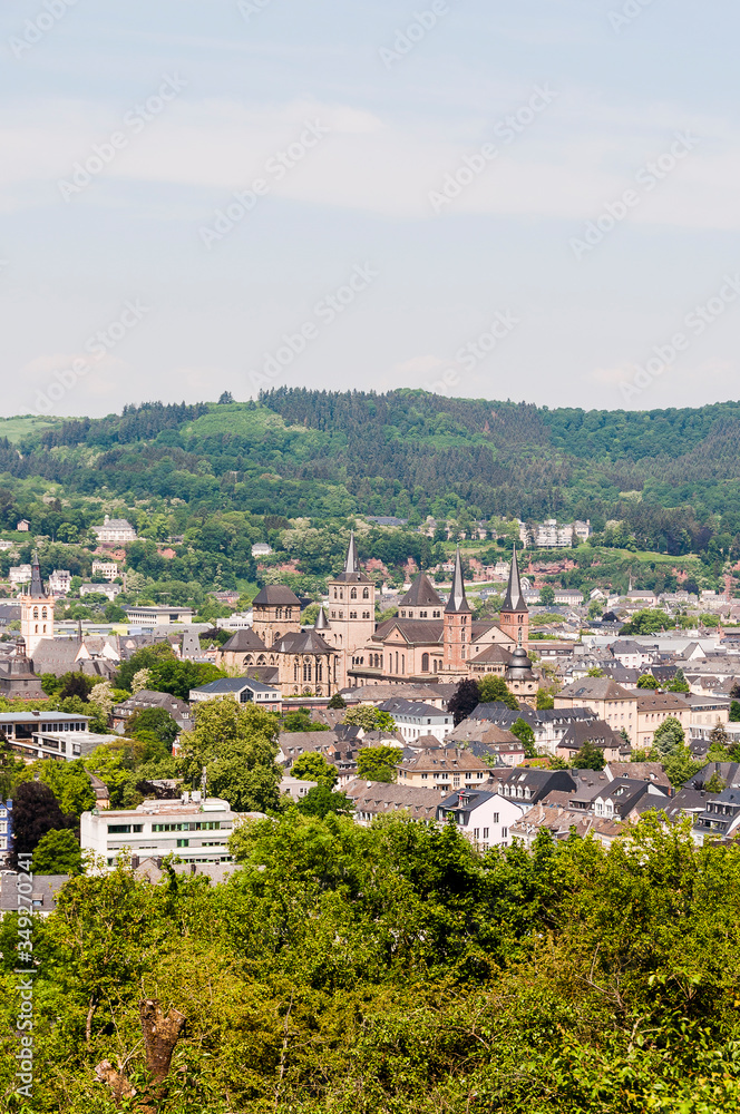 Trier, Dom, St. Peter, Liebfrauenkirche, Kirche, Altstadt, Stadt, Altstadthäuser, Mosel, Fluss, Stadtrundgang, Römerzeit, Rheinland-Pfalz, Flussschifffahrt, Deutschland