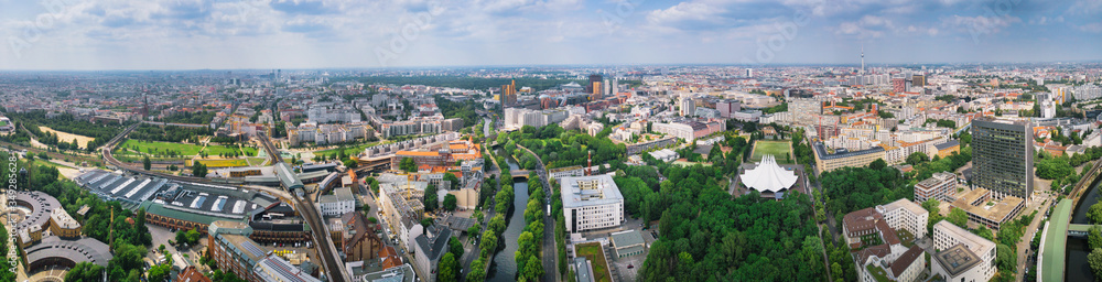 Great Berlin panorama - center with a view of the city