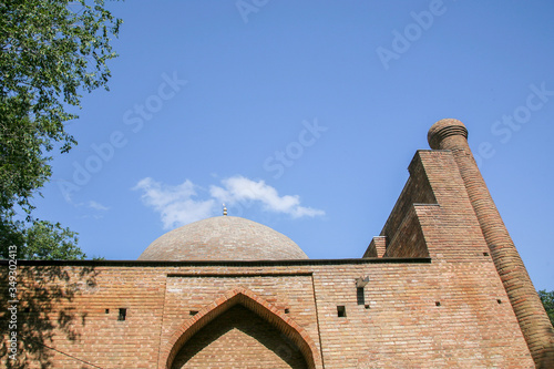 Allphotokz Mausoleum Karakhan 20060622 0928 5D S photo