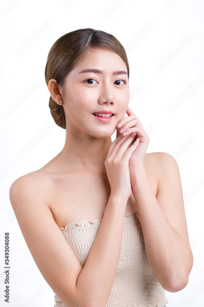 Portrait of beautiful Asian woman around 20s smiling toward the camera with confident after facial rejuvenate from beauty spa, concept woman with spa beauty treatment, facial treatment, beauty and spa Portrait of beautiful Asian woman around 20s smiling toward the camera with confident after facial rejuvenate from beauty spa, concept woman with spa beauty treatment, facial treatment, beauty and spa
