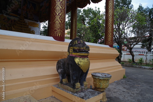 ラオス　ヴィエンチャンの仏教寺院 photo