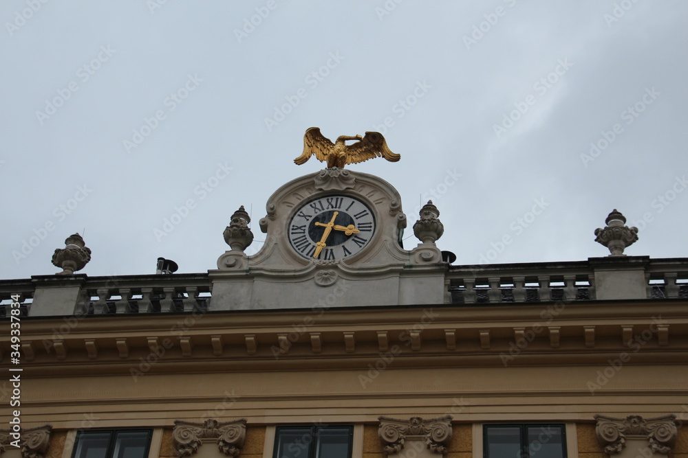 Obraz premium detail of the royal palace in madrid spain