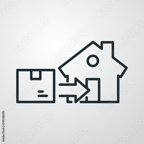 Símbolo entrega de pedido de compra. Icono plano lineal caja de cartón con flecha y casa en fondo gris