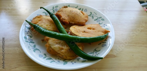 vegetarian potato bhajiya with chili_by vijay parekh