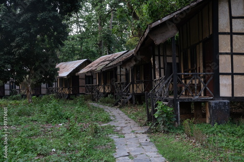 Hotel abandonado en Nepal © CarlosGutierrez