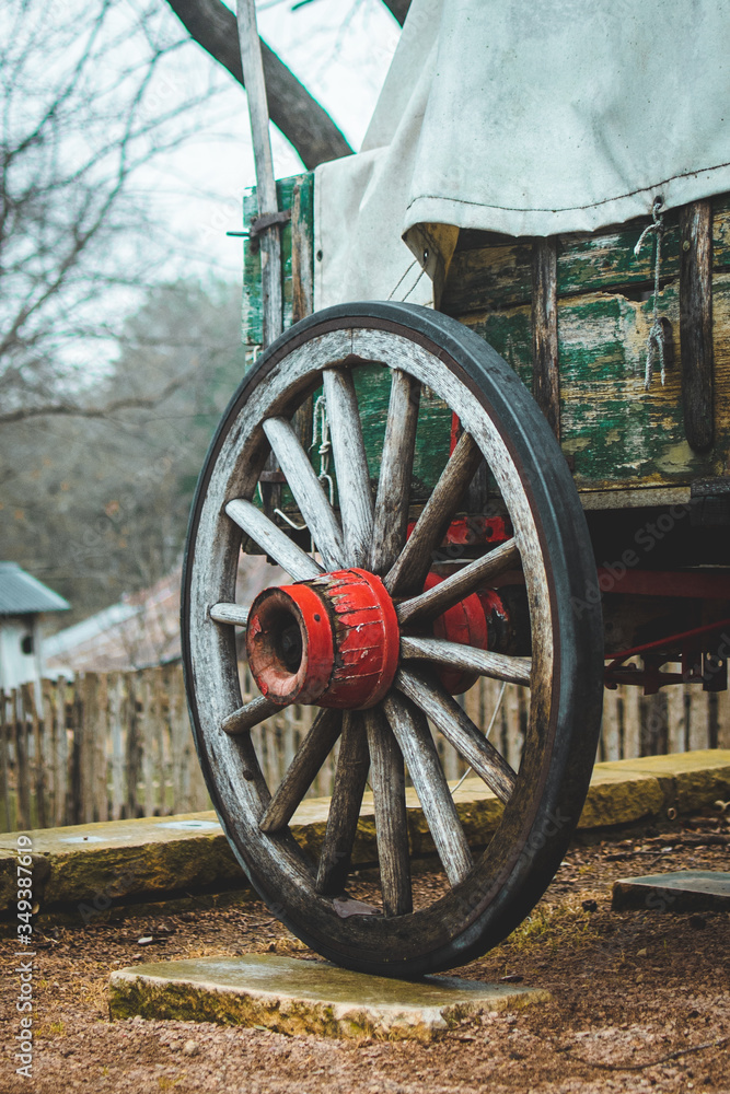 Fototapeta premium Old historical red wagon wheel