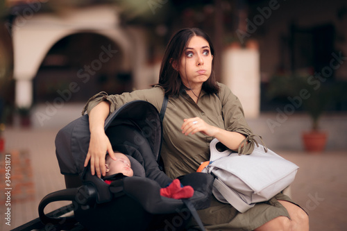 Mom Traveling with Newborn in Baby Seat Worried about Weather