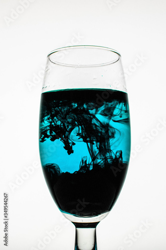 wallpaper of ink in glass