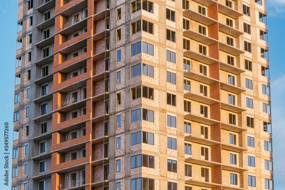 Fototapeta premium View of the building of the housing construction.