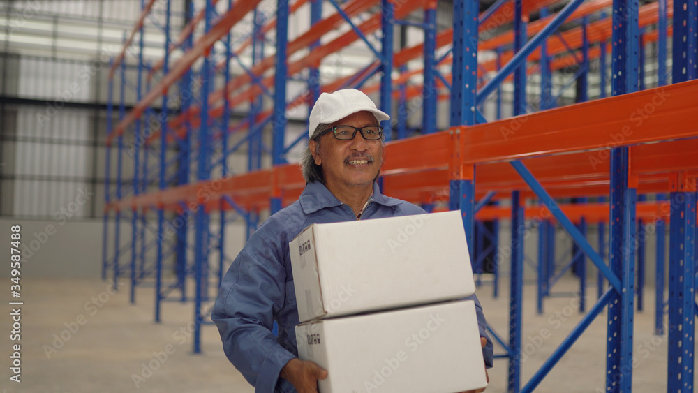 Warehouse worker posting Warehouse worker posting