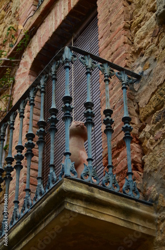 gato en balcón