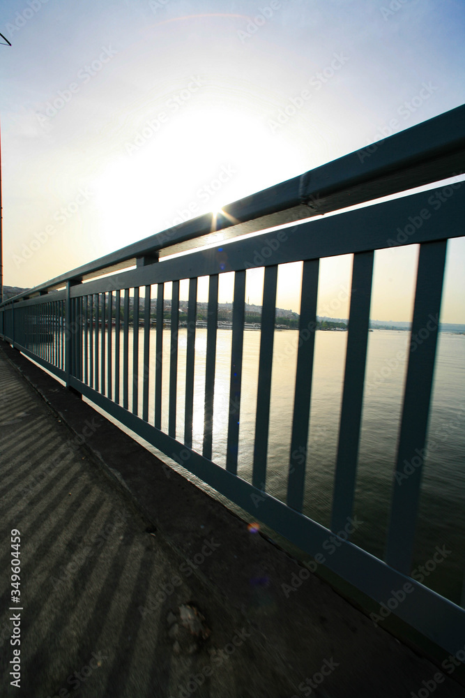 Obraz premium Sunset view from the bridge.