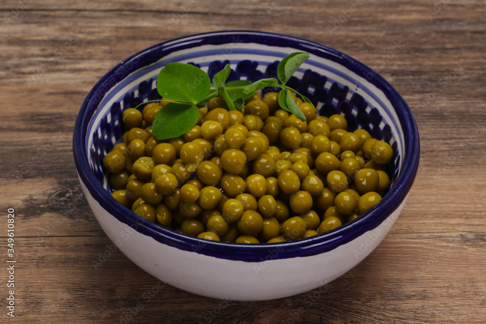 Canned Green peas in the bowl Canned Green peas in the bowl