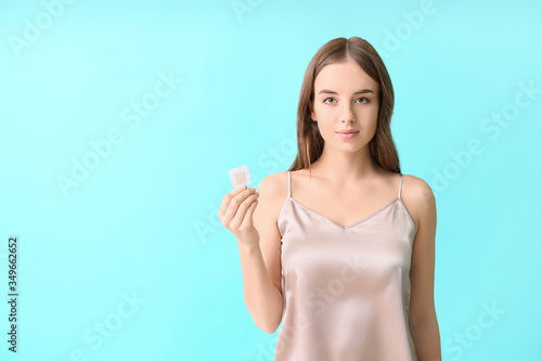 Young woman with contracept...